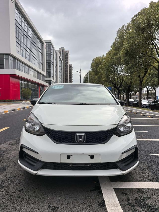 Honda Fit 2021 1.5L CVT Tide Runner Pro Edition – фото 2