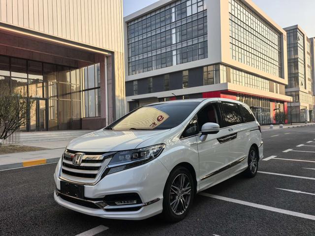 Honda Elysion 2019 2.0L Sharp Hybrid Luxury – фото 1