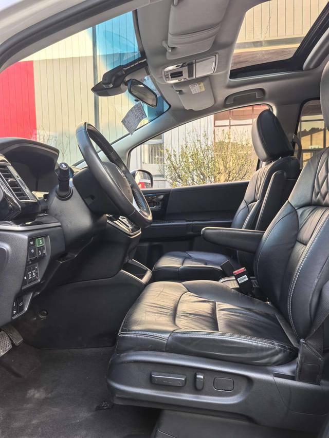 Honda Elysion 2019 2.0L Sharp Hybrid Luxury – фото 6