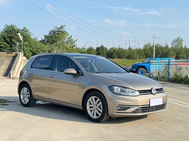 Volkswagen Gol f Модель 2019 года 1.6L автоматическое Com f ort National V – фото 3