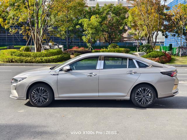 Yixuan Max 2021 1.5T Super Hot Dad Edition – фото 7