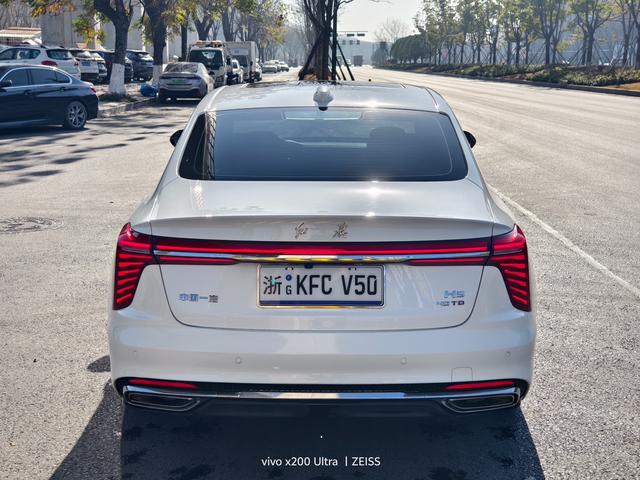 Hongqi H5 2023 2.0T Automatic Smart Connect Flag Smooth – фото 9