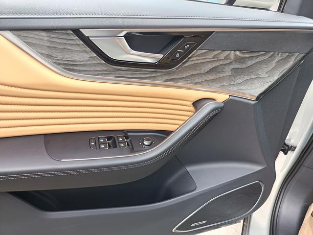 Hongqi HS5 2023 2.0T Flag Joy Pro – фото 11