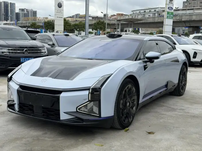 HiPhi Z 2023 Model 4 seat Edition