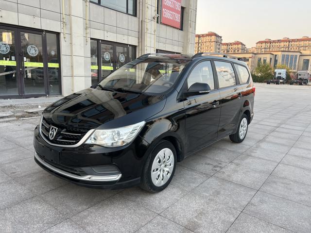 Baojun 730 2016 модификация 1.5L Manual Standard 7 seat