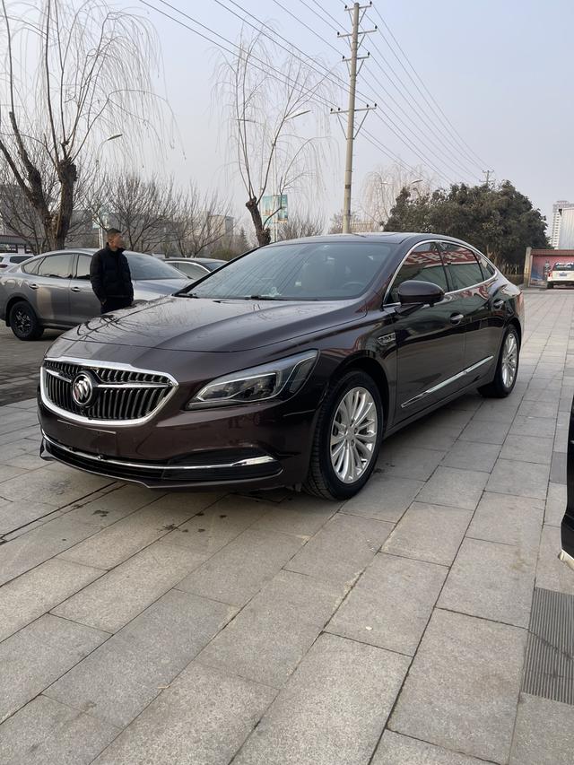 Buick LaCrosse Модель 2018 года 28T Elite – фото 1