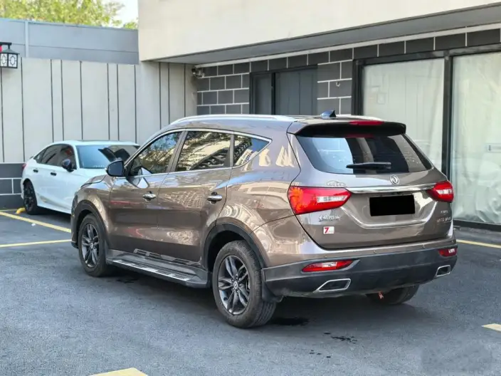 Dongfeng Fengguang 580 2020 Model 1.5T CVT Luxury Model