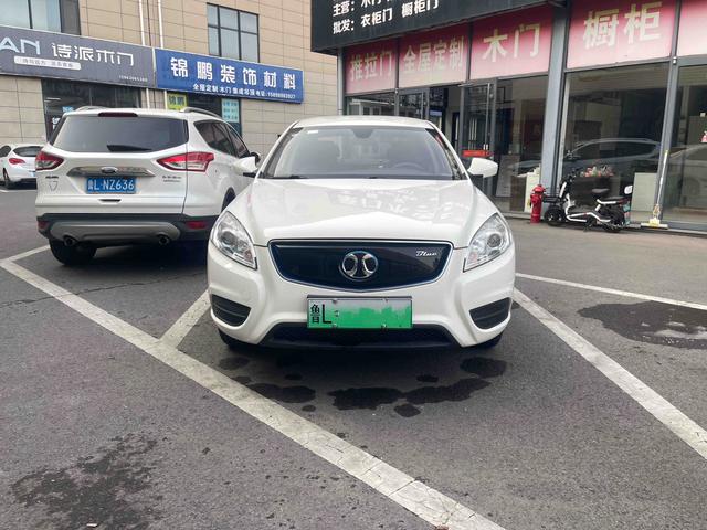 BAIC New Energy EU Модель 2018 года EU Kuaihuan Le Tour Edition