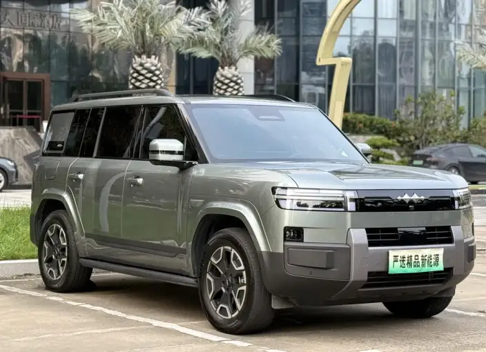 Titan 7 PHEV 2025 Model 200KM 2WD Max Edition