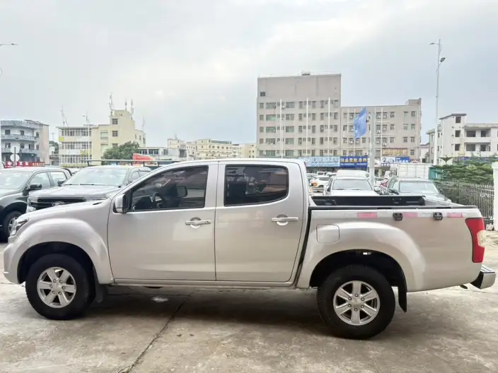 RE-MAX Ruimai 2022 Model 2.8T Classic 2WD Diesel Comfort Model Standard axis Edition JE493ZLQ6E
