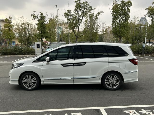 Honda Elysion 2016 2.4L Style – фото 6