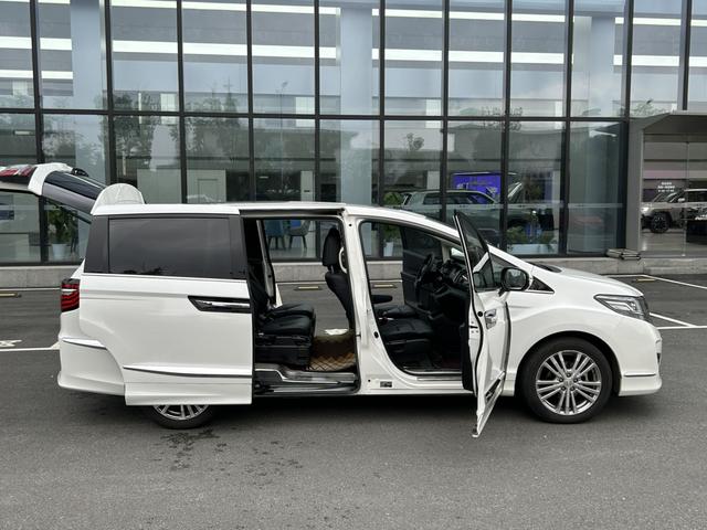 Honda Elysion 2016 2.4L Style – фото 7