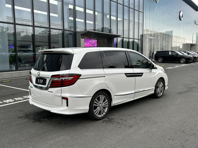 Honda Elysion 2016 2.4L Style – фото 19