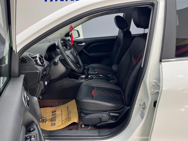 Soueast DX3 Модель 2018 года 1.5L Manual Prestige – фото 5