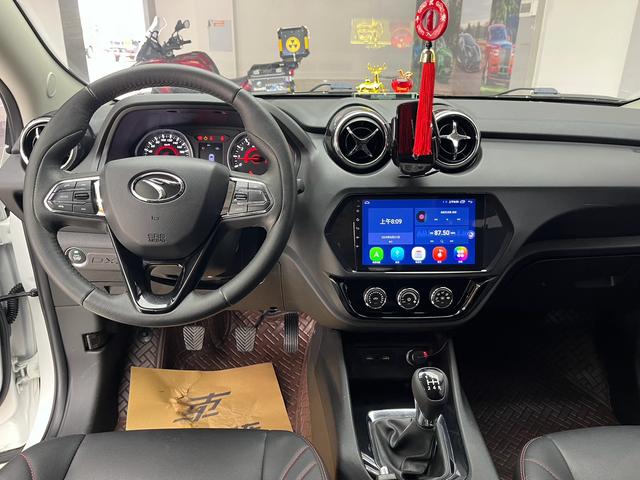 Soueast DX3 Модель 2018 года 1.5L Manual Prestige – фото 7