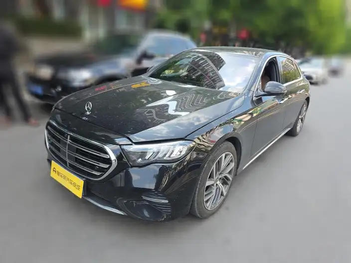 Mercedes-Benz E-Class 2025 Model E 300 L Fashion Model sedan