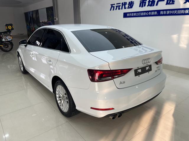 Audi A3 2016 модификация Limousine 35 TFSI Dynamic – фото 9