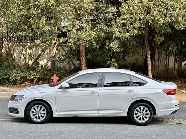 Volkswagen Lavida 2019 1.5L Automatic Style China VI – фото 5