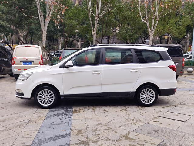 BAIC Weiwang M50 F 2017 модификация 1.5L Luxury