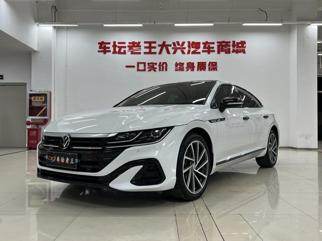 Volkswagen CC 2023 330TSI Dazzle Edition – фото 1