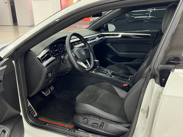 Volkswagen CC 2023 330TSI Dazzle Edition – фото 4