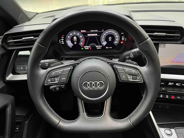 Audi A3 2022 Sportback 35 TFSI Stylish Sportback – фото 3