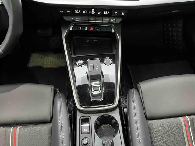 Audi A3 2022 Sportback 35 TFSI Stylish Sportback – фото 5