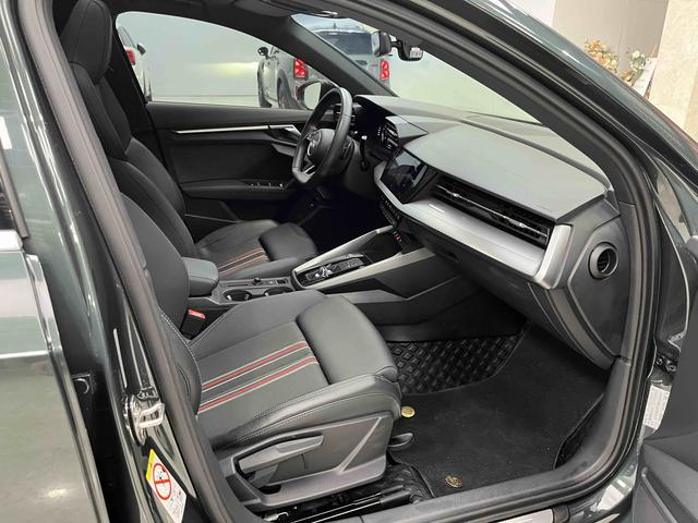 Audi A3 2022 Sportback 35 TFSI Stylish Sportback – фото 13
