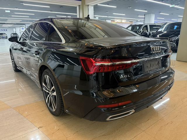 Audi A6L 2022 40 TFSI Luxury Sport – фото 13