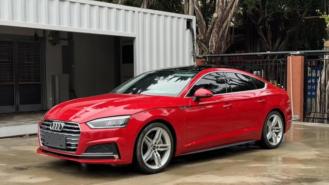Audi A5 2017 модификация Sportback 45 TFSI quattro Sport Sport – фото 1