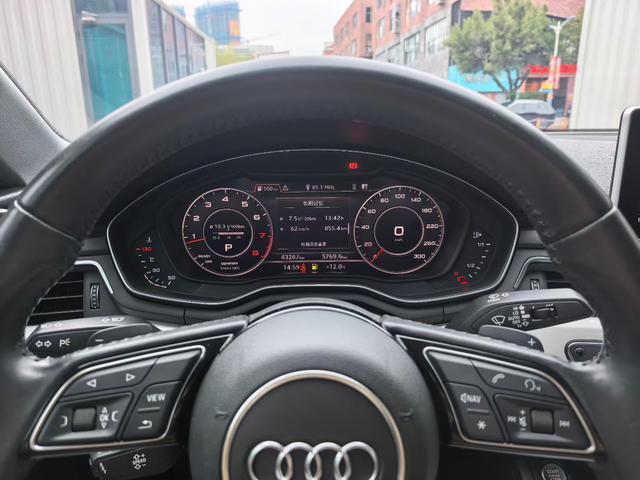 Audi A5 2017 модификация Sportback 45 TFSI quattro Sport Sport – фото 6