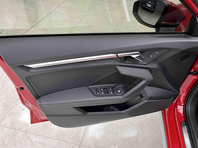 Audi A3 2022 Sportback 35 TFSI Stylish Sportback – фото 10