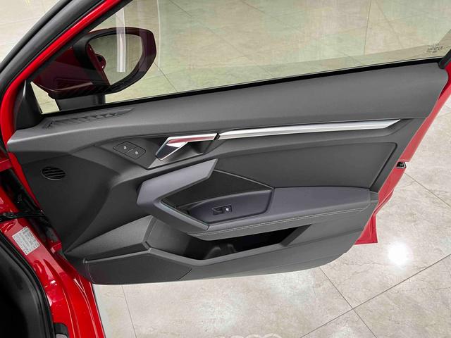Audi A3 2022 Sportback 35 TFSI Stylish Sportback – фото 12