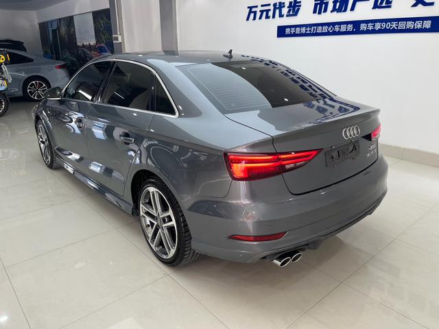 Audi A3 2018 30th Anniversary Limousine 35 TFSI Sport – фото 9