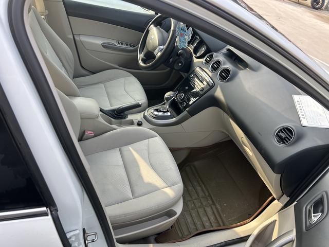 Peugeot 408 2013 2.0L Automatic Comfort – фото 10