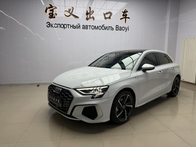 Audi A3 2022 Sportback 35 TFSI Stylish Sportback – фото 1