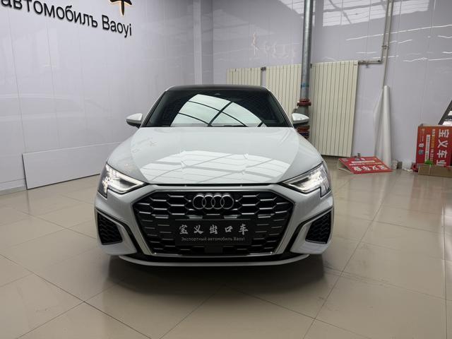 Audi A3 2022 Sportback 35 TFSI Stylish Sportback – фото 2