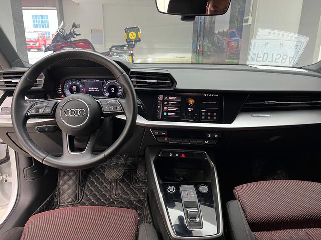 Audi A3 2023 Modi f ied Sportback 35 TFSI Enterprising Sport – фото 7