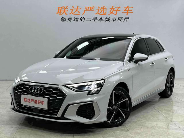Audi A3 2022 Sportback 35 TFSI Stylish Sportback – фото 1