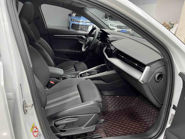 Audi A3 2022 Sportback 35 TFSI Stylish Sportback – фото 13