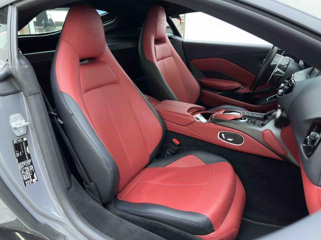Vantage 2023 4.0T V8 Coupe – фото 15