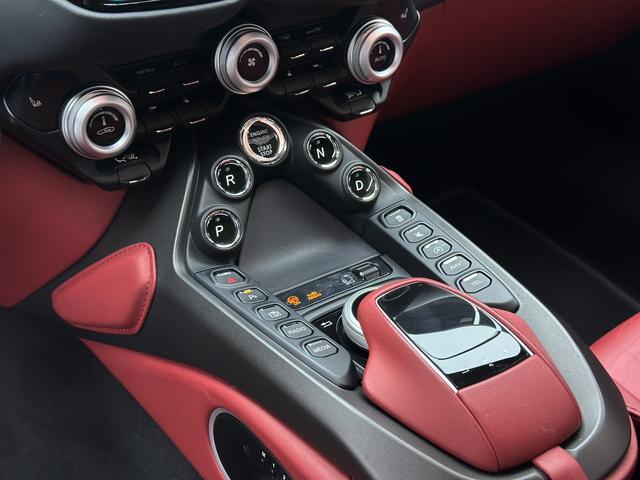 Vantage 2023 4.0T V8 Coupe – фото 23