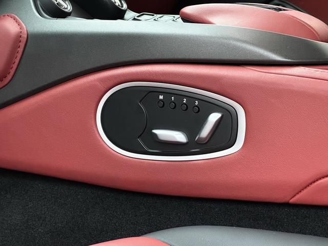Vantage 2023 4.0T V8 Coupe – фото 26