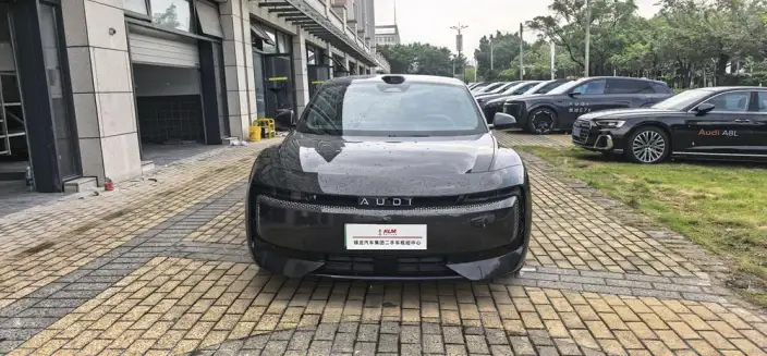 AUDI E5 Sportback 2026 Model Pioneer quattro Model