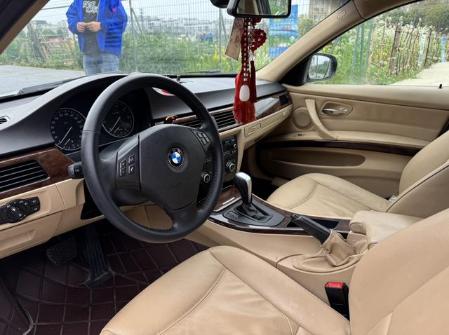 BMW 3 Series 2010 модификация 320i Fashion – фото 3