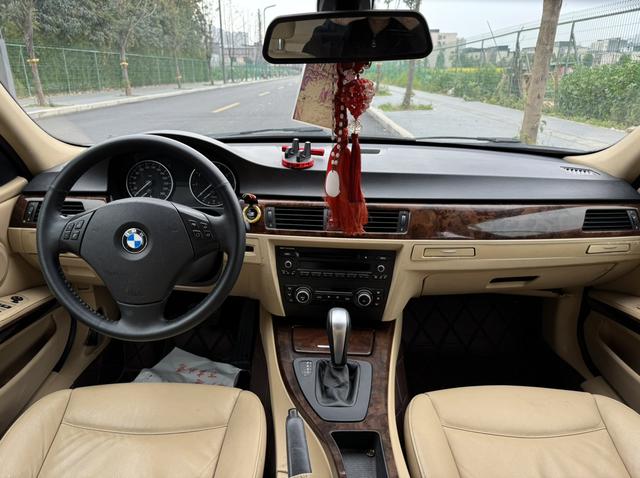 BMW 3 Series 2010 модификация 320i Fashion – фото 8