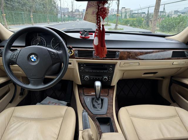 BMW 3 Series 2010 модификация 320i Fashion – фото 9