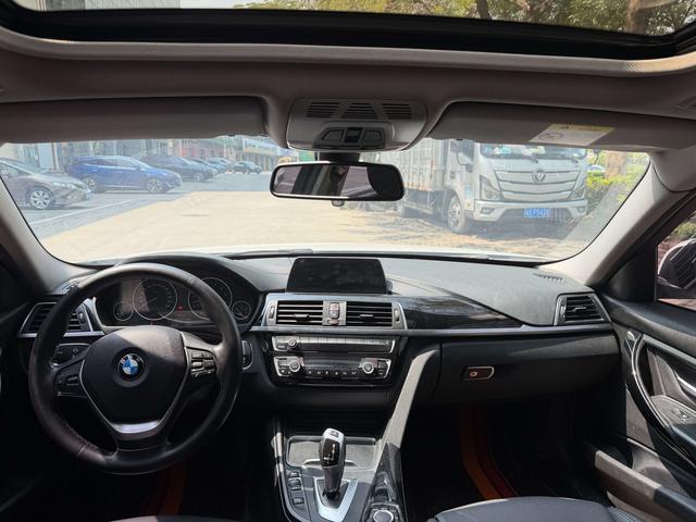 BMW 3 Series 2018 320Li Style – фото 5