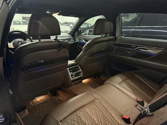 BMW 7 Series Модель 2019 года 740Li Leading M Sports Set – фото 10