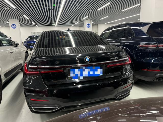 BMW 7 Series Модель 2019 года 740Li Leading M Sports Set – фото 11